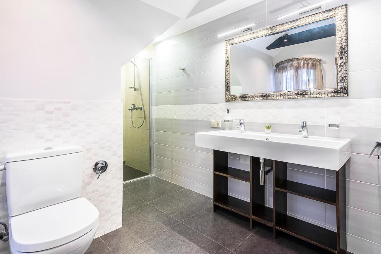 Winwinstay Apartments In Heart Of Old Town Рига Екстериор снимка