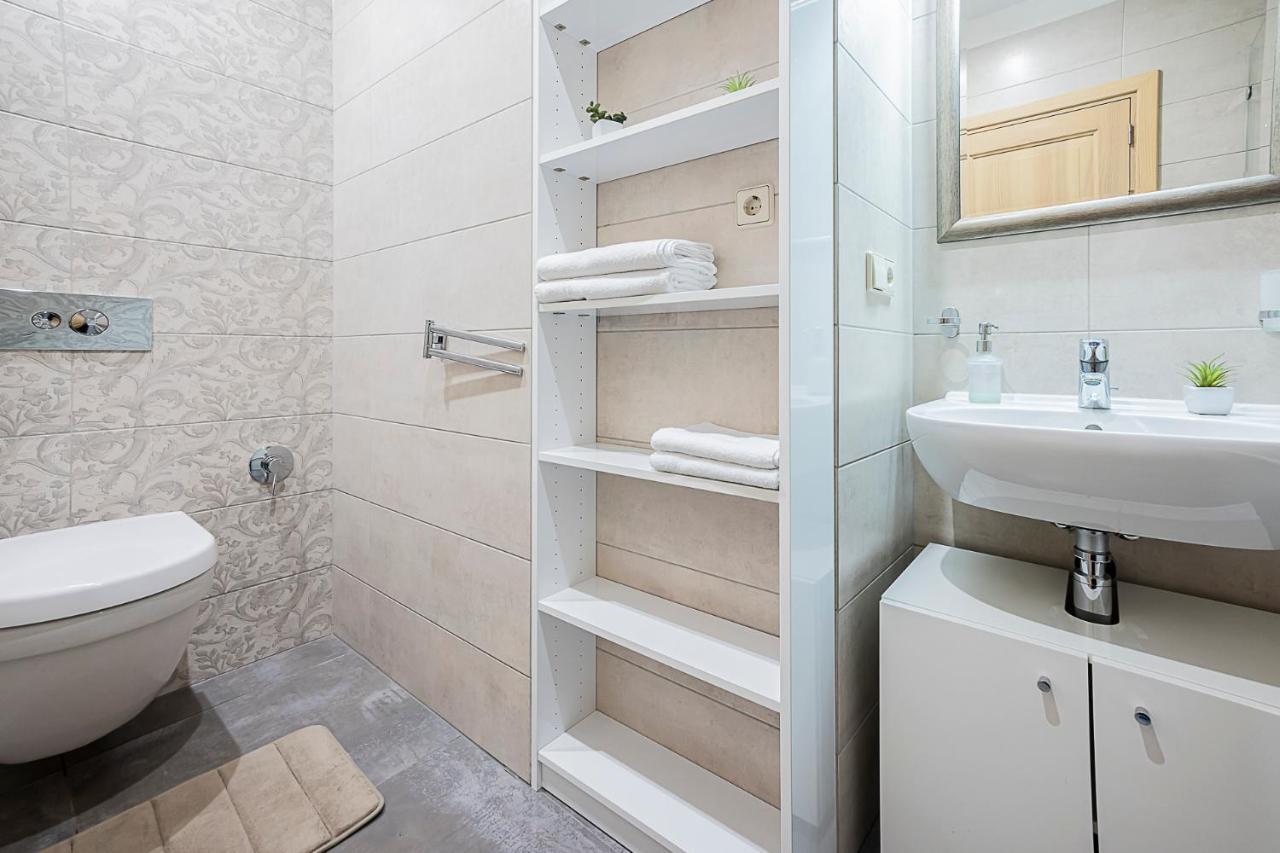 Winwinstay Apartments In Heart Of Old Town Рига Екстериор снимка