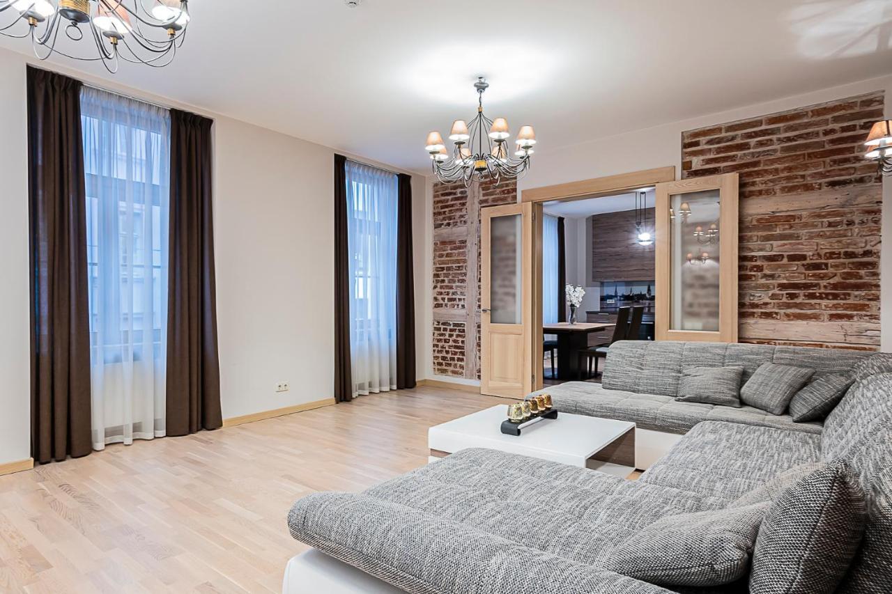 Winwinstay Apartments In Heart Of Old Town Рига Екстериор снимка
